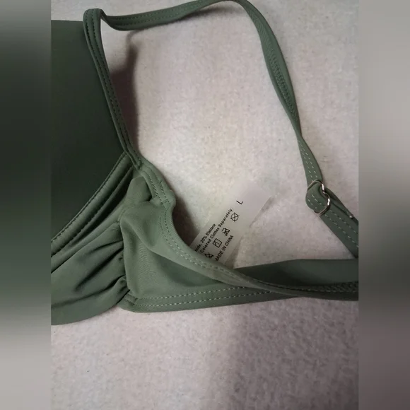 Olive Green Women's Two-Piece Swim Set - Padded Underwire Bikini - Picture 5 of 6